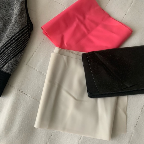 Sport bra bundle - Picture 8 of 8